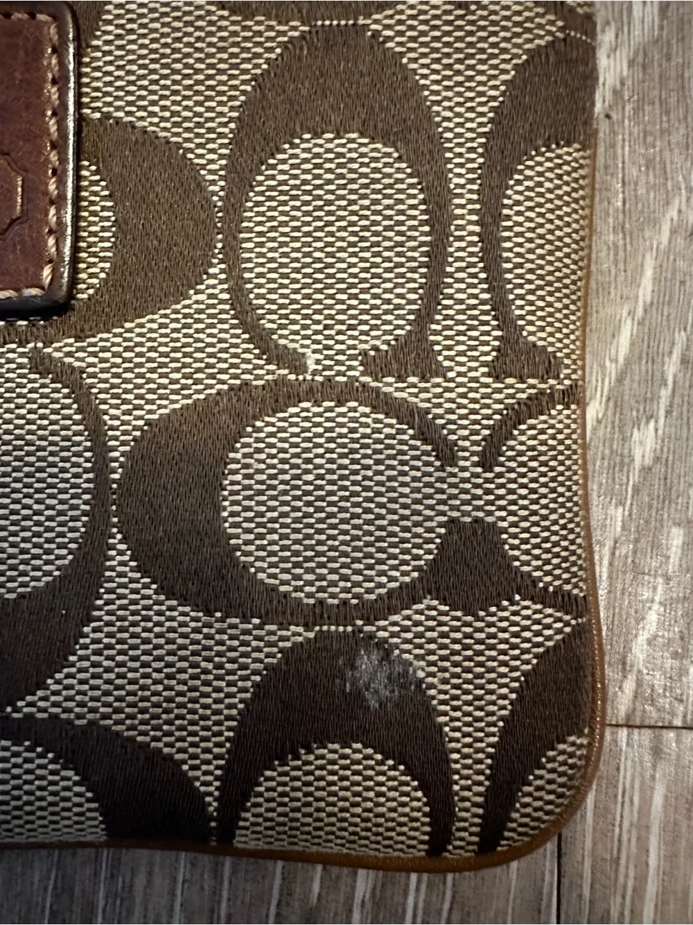 Vintage Coach Wristlet - Picture 2 of 4